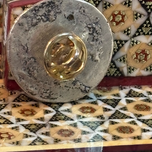 Vintage Bumble Bee Decorative Lapel Pin - Picture 2 of 8